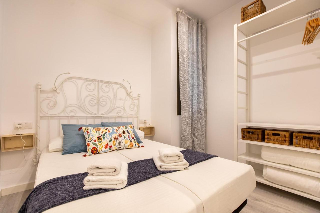 Pere Serafi 2 Bedroom Apartment Barcelona Exterior photo