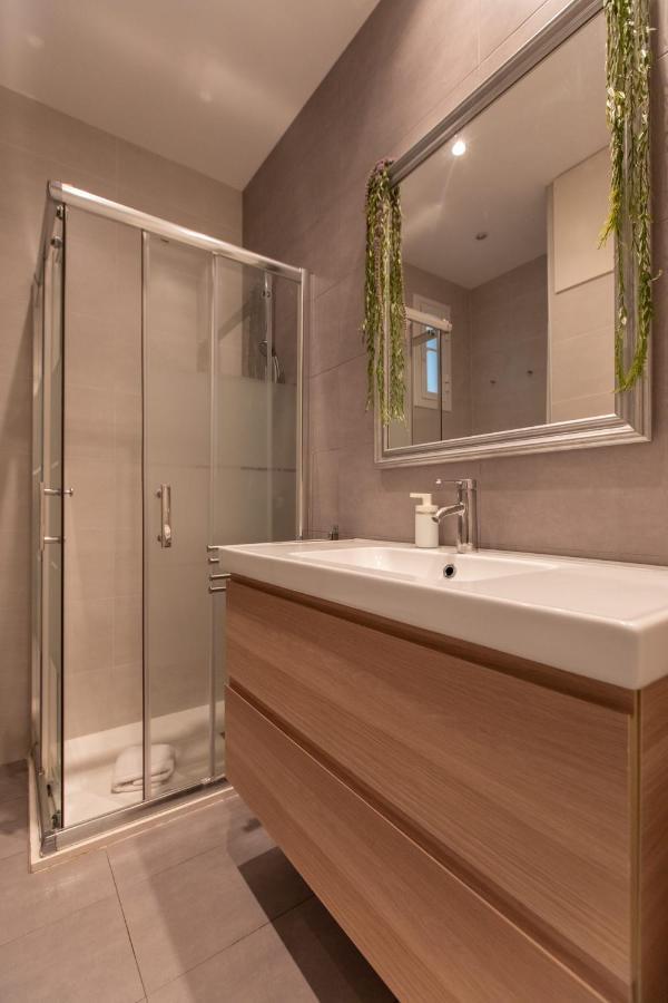 Pere Serafi 2 Bedroom Apartment Barcelona Exterior photo