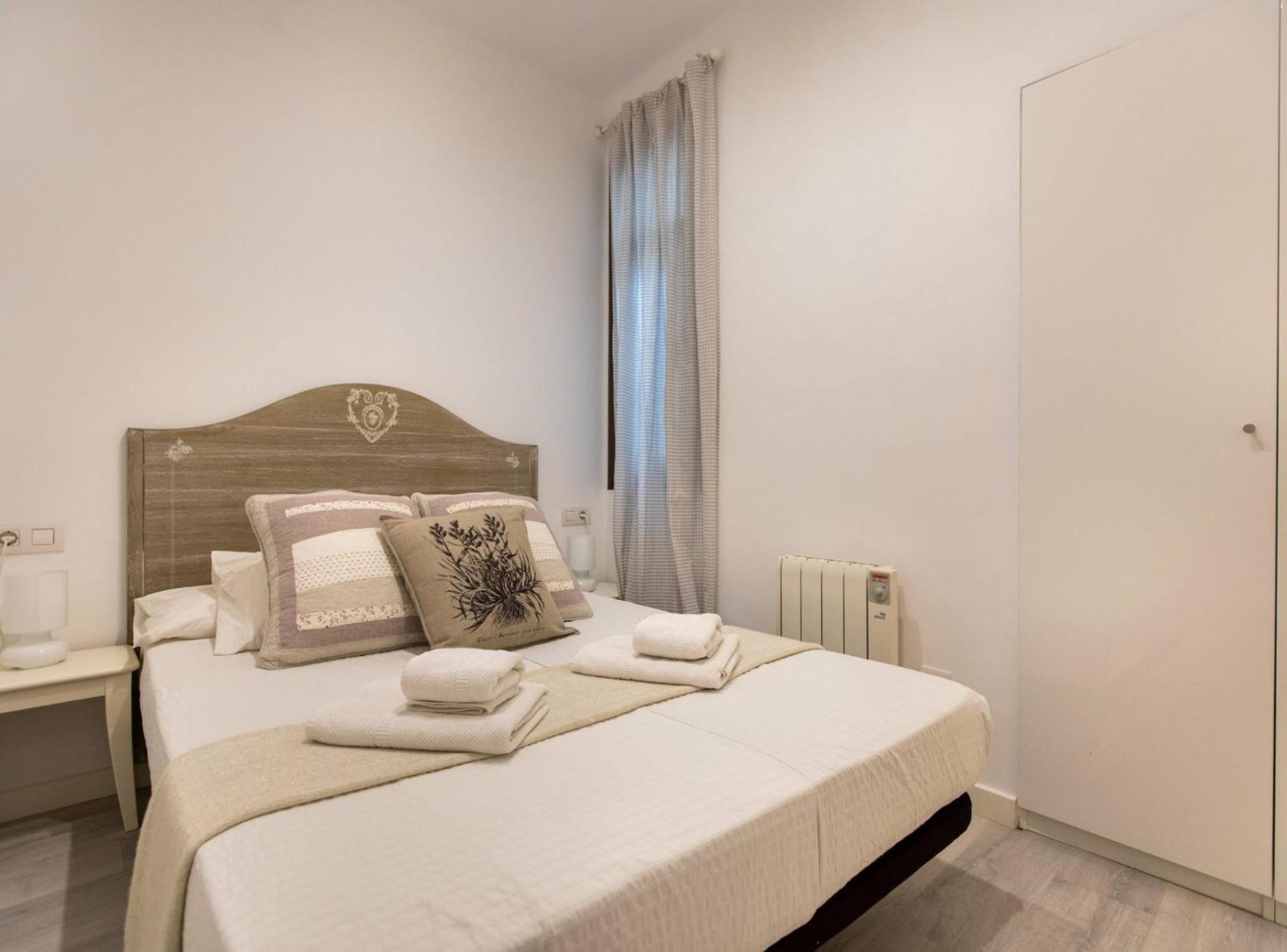 Pere Serafi 2 Bedroom Apartment Barcelona Exterior photo